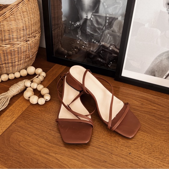 BROWN ANKLE STRAP HEELED SANDAL - Picture 4 of 4